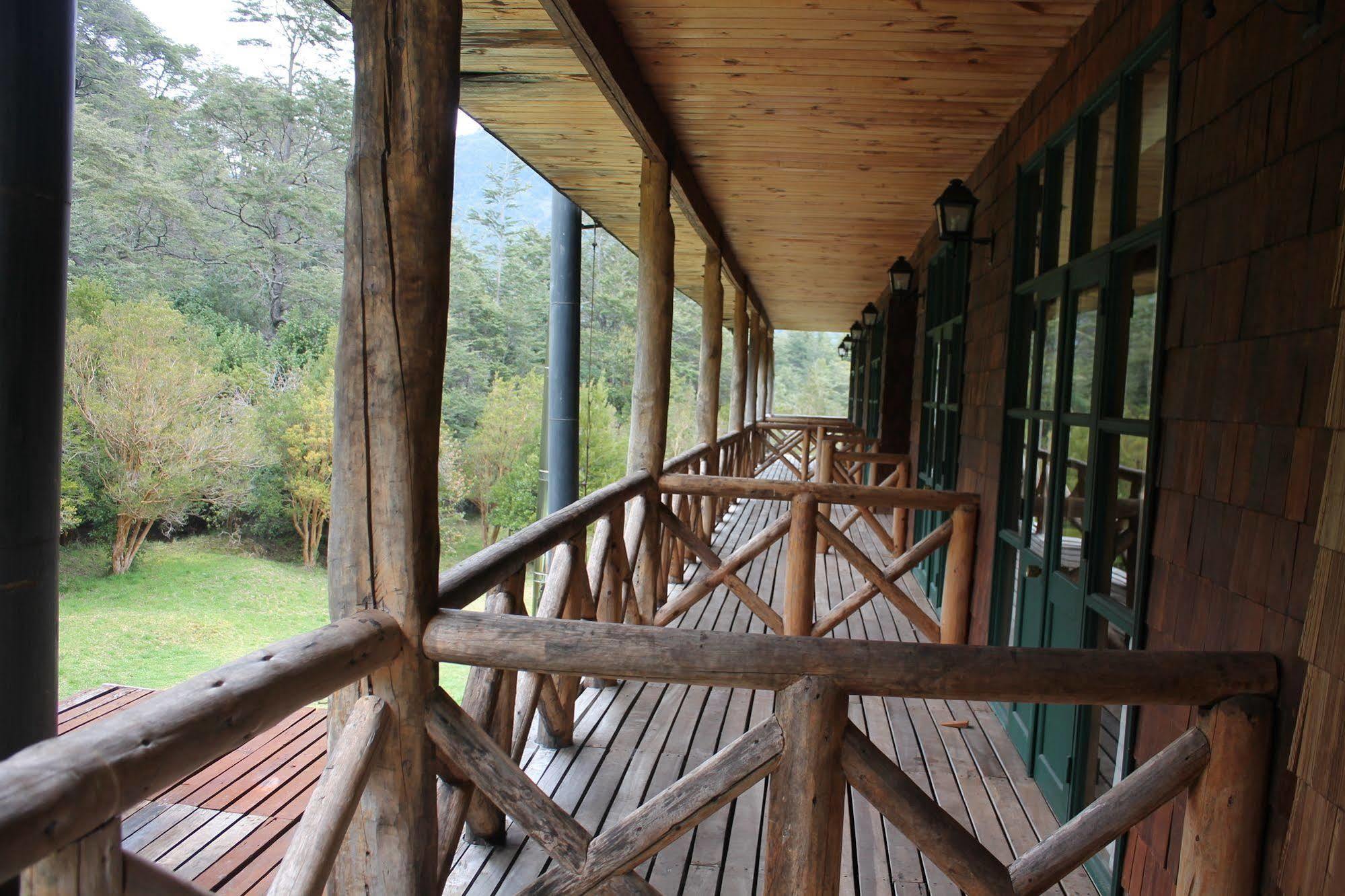 Mitico Puelo Lodge Las Gualas Exteriér fotografie